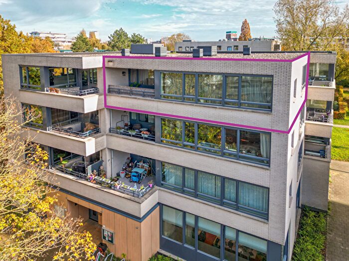 4-kamerappartement te koop in Hoge Mors, Leiden