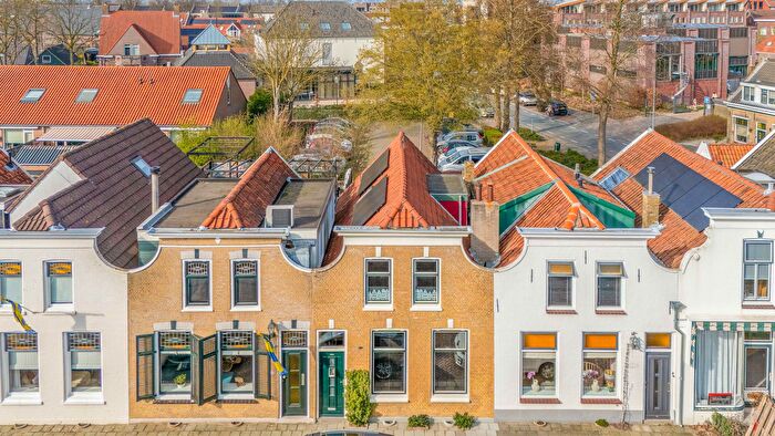 4-kamerhuis te koop in Sommelsdijk centrum, Sommelsdijk