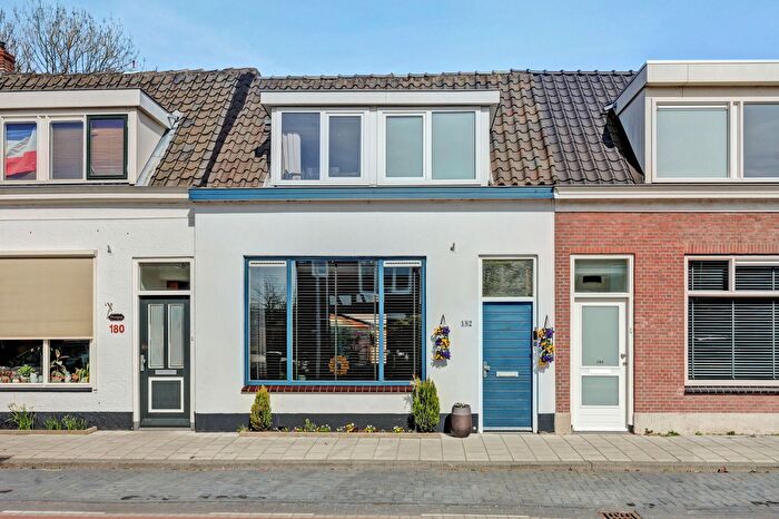 4-kamerhuis te koop in Edelstenenwijk, 's-Gravenzande