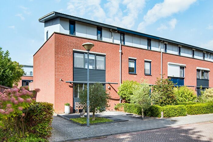 6-kamerhuis te koop in Den Bosch – Schout van Vertaingstraat, Maasoever