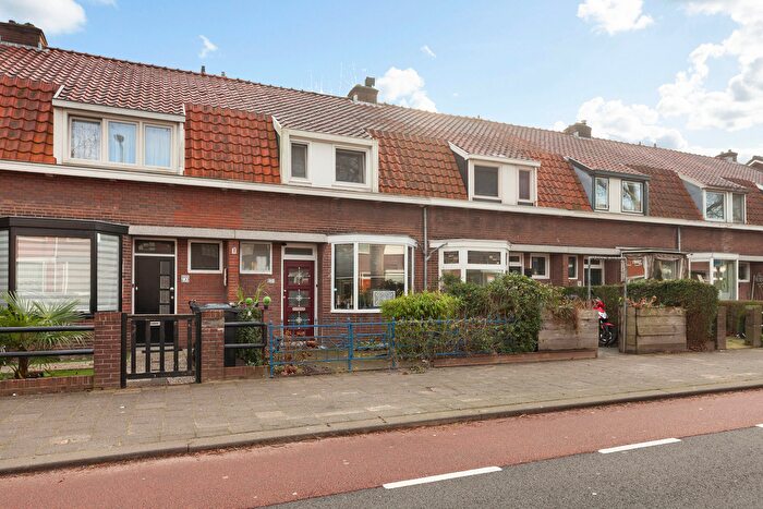 3-kamerhuis te koop in Rotterdam – Koninginneweg, Groot IJsselmonde