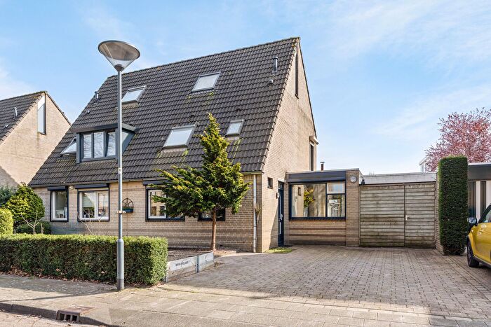 8-kamerhuis te koop in Helmond – Gazellelaan, Brouwhuis-Dorp