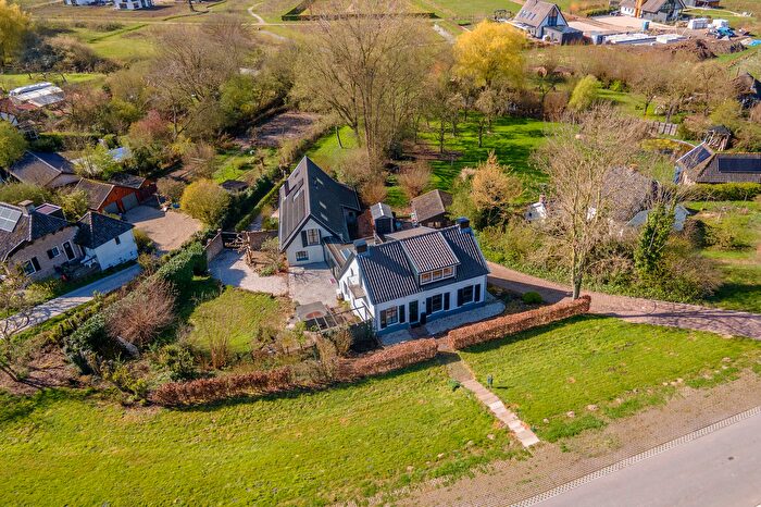 9-kamerhuis te koop in Passewaaij e.o., Tiel