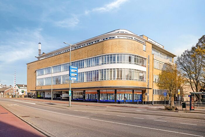 3-kamerappartement te koop in De Plantage, Schiedam