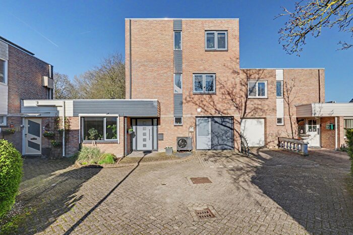 7-kamerhuis te koop in Raamsdonksveer – Hertogshoef, Hooipolder en De Hoeven