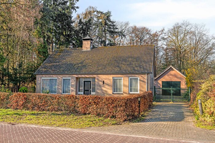 6-kamerhuis te koop in Oirschot – Slingerbos, Verspreide huizen Zuid-Oirschotse Heide