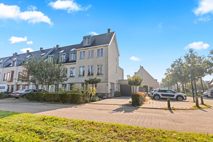 6-kamerhuis te koop in Stenen, Houten