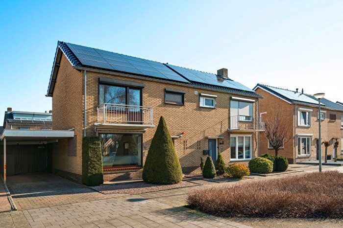 7-kamerhuis te koop in Martin Giessen-Bosstraat, Swalmen