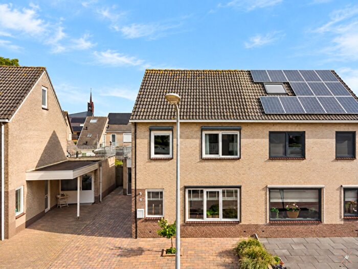 5-kamerhuis te koop in De Staart, Urk