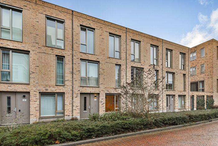 5-kamerhuis te koop in Den Haag – Van Boecopkade, Rond de Energiecentrale