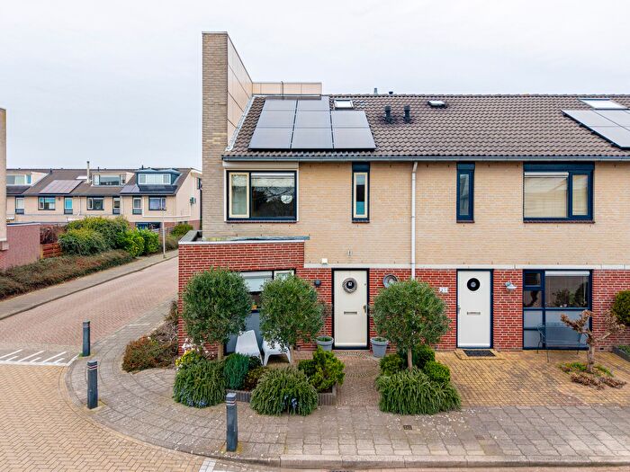 5-kamerhuis te koop in Vissenbuurt, Voorhout