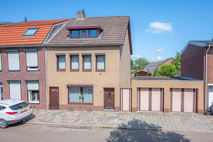 7-kamerhuis te koop in Heerlerbaan-West, Heerlen