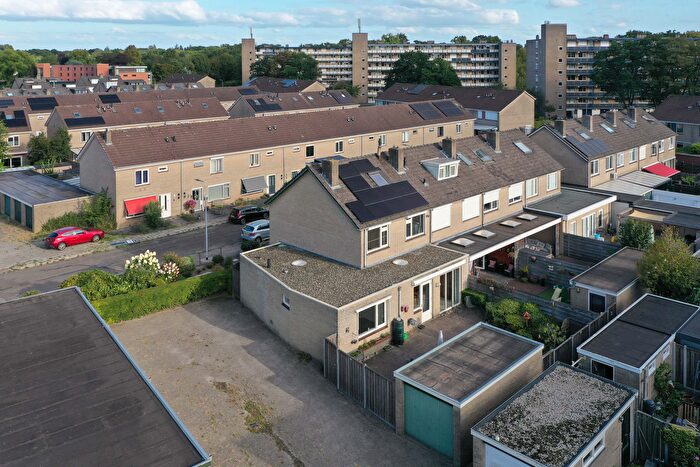 6-kamerhuis te koop in Almelo – Lisztstraat, Aalderinkshoek Zuidwest