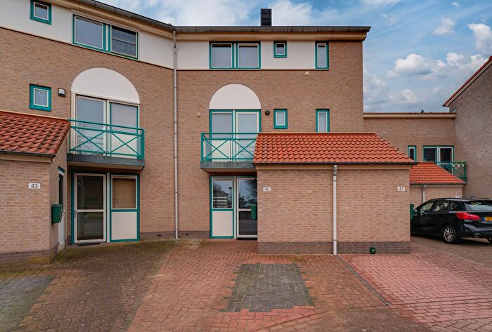 Koop en Huur Huizen - 3