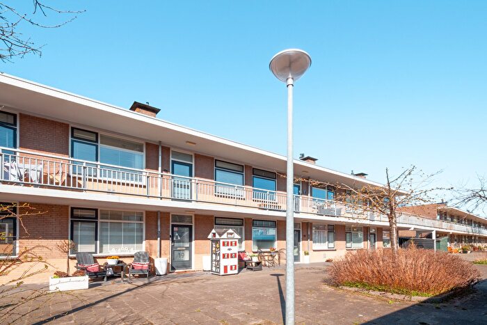 3-kamerappartement te huur in Oudorp-Noord en Oudorp-Oost, Oudorp