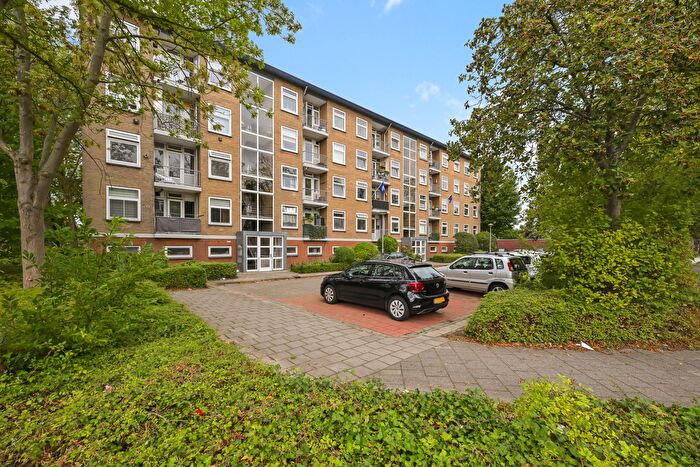 4-kamerappartement te koop in Onderwijzersbuurt, Heemskerk