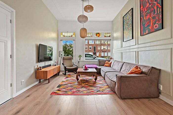 3-kamerappartement te koop in Den Haag – Aarnout Drostlaan, Laakkwartier-West