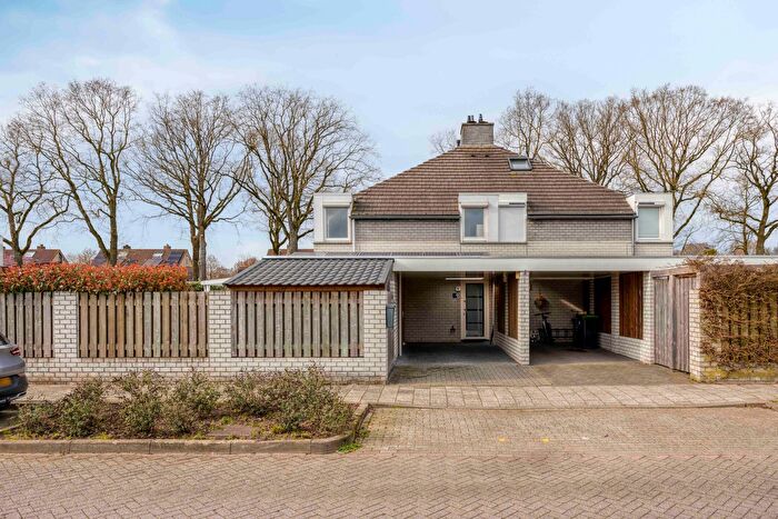 4-kamerhuis te koop in Uden – Eikenwal, Hoeven