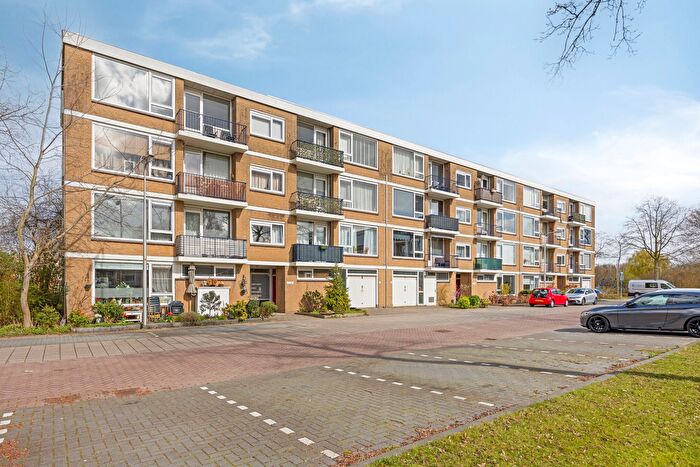 4-kamerappartement te koop in Vlietwijk, Voorschoten