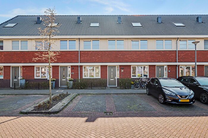 6-kamerhuis te koop in Hoogeland West, Naaldwijk