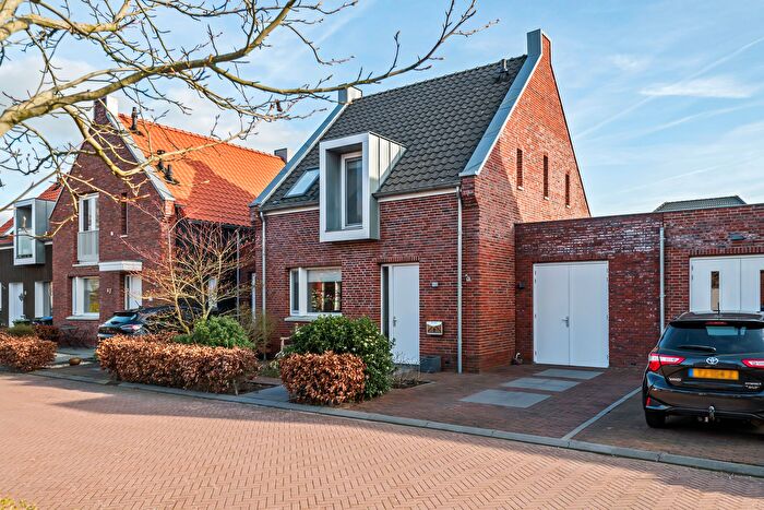 4-kamerhuis te koop in Westelijke uitbreiding Asperen, Asperen
