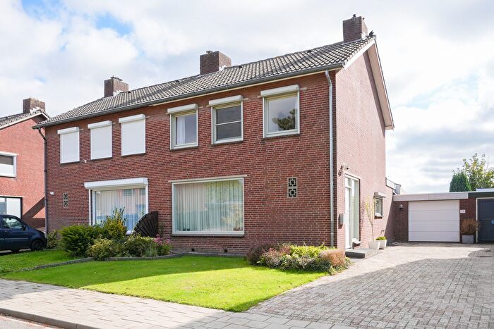 10-kamerhuis te koop in Moorveld, Moorveld