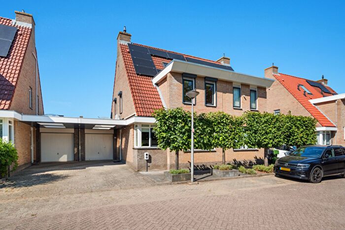 5-kamerhuis te koop in Westmaas – Nikolaus Boutstraat, Westmaas Woonkern