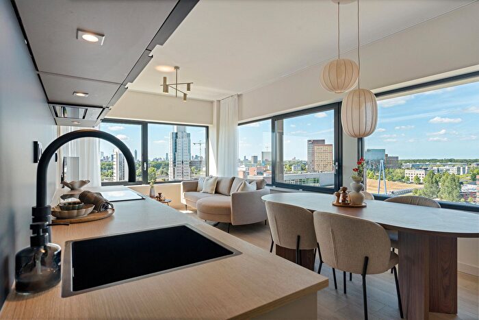 2-kamerappartement te koop in Rivium 1e straat, Capelle aan den IJssel