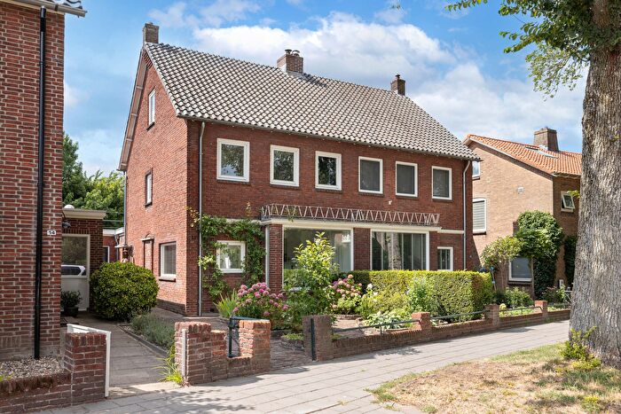 5-kamerhuis te koop in Nijverheid, Hengelo (OV)