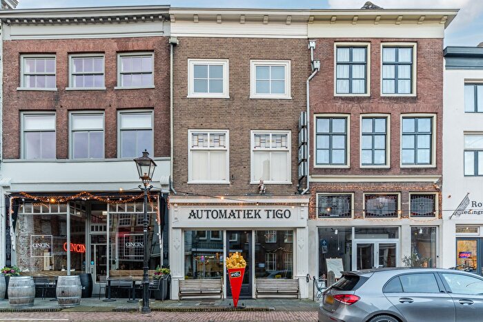 6-kamerhuis te koop in Zaltbommel Binnenstad, Zaltbommel