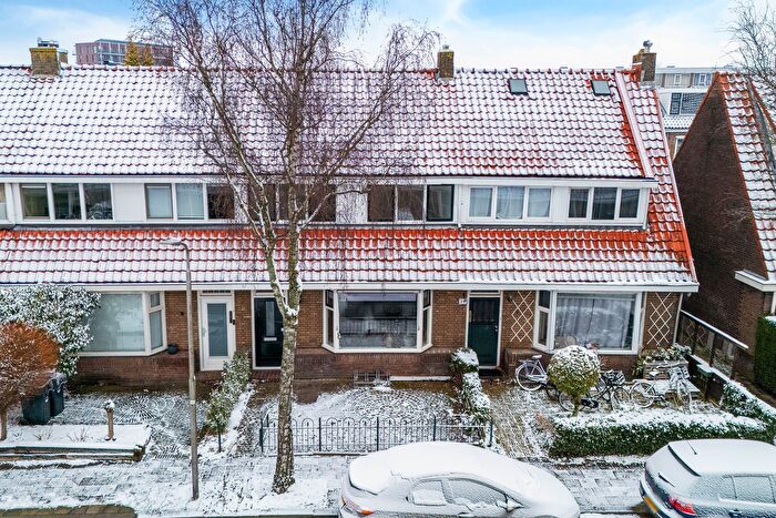 5-kamerhuis te koop in Leeuwarden – Bijenhofstraat, Bloemenbuurt
