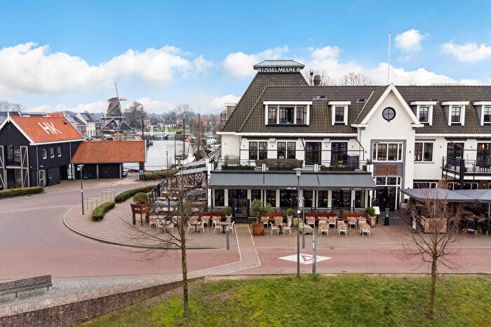 4-kamerappartement te koop in Binnenstad Noord, Harderwijk