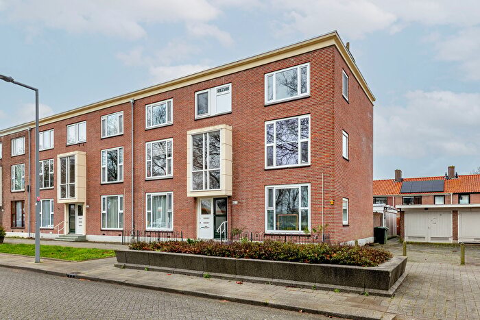 3-kamerappartement te koop in Hoogvliet Rotterdam – Aveling, Hoogvliet Noord