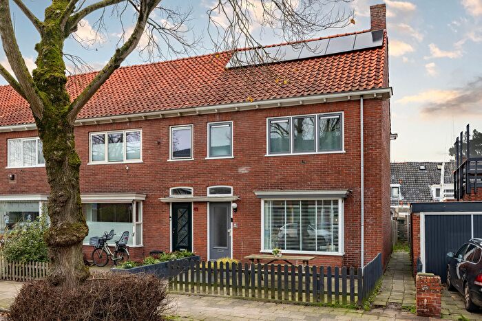 4-kamerhuis te koop in Zamenhofpark, Leeuwarden