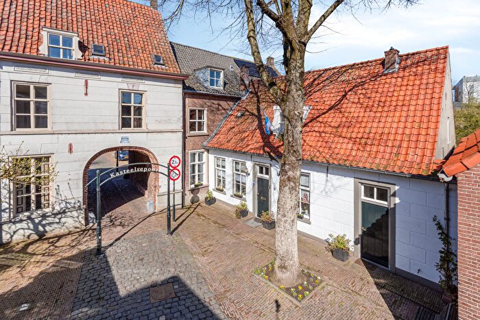 10-kamerhuis te koop in Ravenstein, Ravenstein