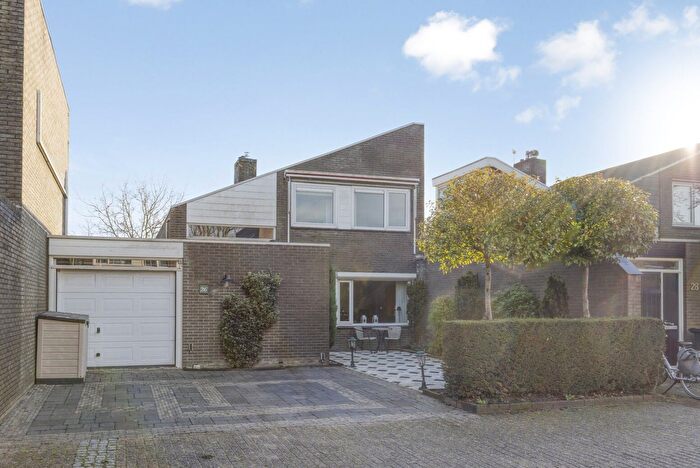 5-kamerhuis te koop in Puttershoek Woonkern, Puttershoek