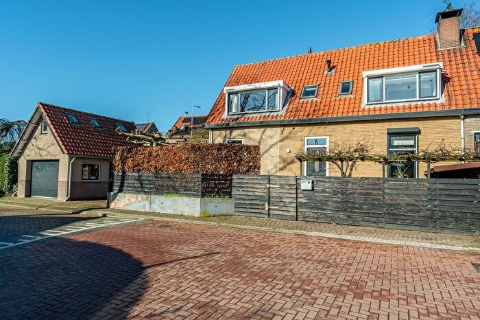 6-kamerhuis te koop in Puttershoek Woonkern, Puttershoek