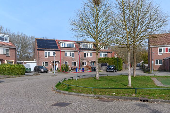4-kamerhuis te koop in Molenbuurt Oost, Almere