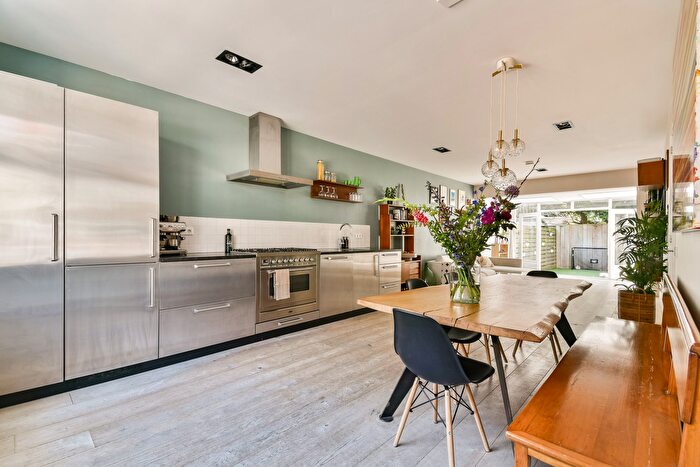 4-kamerappartement te koop in Amsterdam – Woubruggestraat, Aalsmeerwegbuurt-Oost