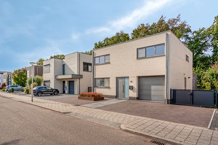 4-kamerhuis te koop in Heerlen – Schout van Heeckerenring, Beersdal