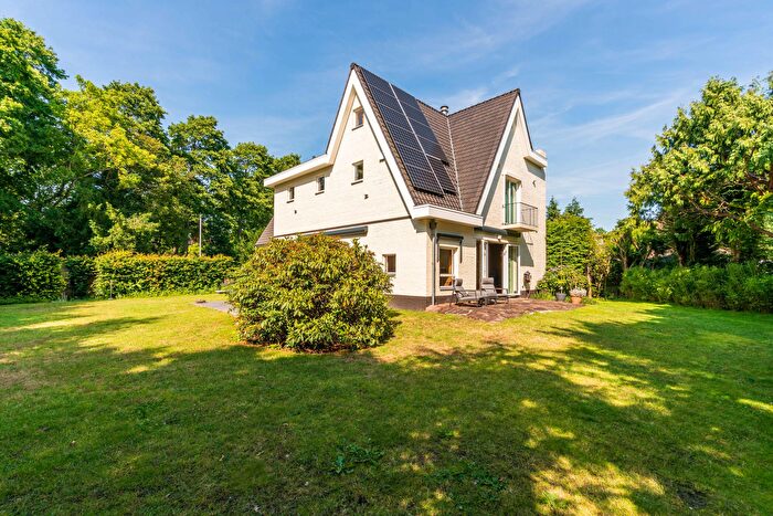 9-kamerhuis te koop in De Kieviet, Wassenaar