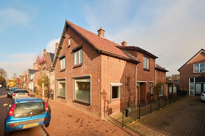 4-kamerhuis te koop in Bunschoten-Spakenburg – Dorpsstraat, Bunschoten