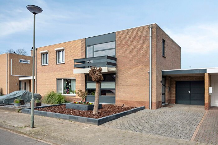 5-kamerhuis te koop in Grevenbicht, Grevenbicht