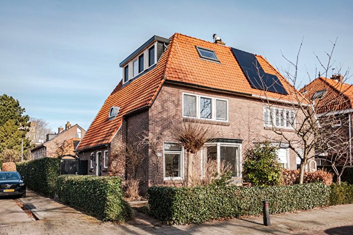 7-kamerhuis te koop in Zandvoortselaan en Berkenrode en omgeving, Heemstede