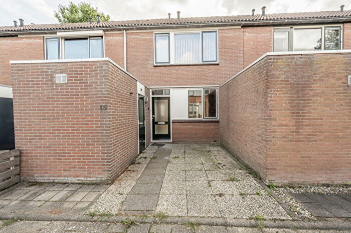 5-kamerhuis te koop in Puttershoek Woonkern, Puttershoek