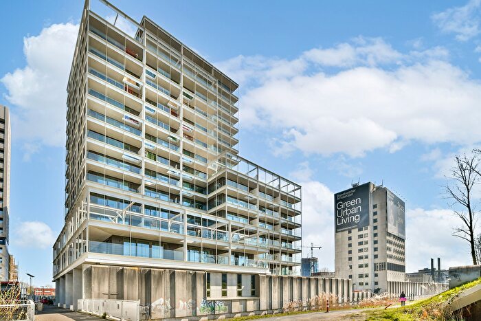 4-kamerappartement te huur in Weespertrekvaart, Amsterdam