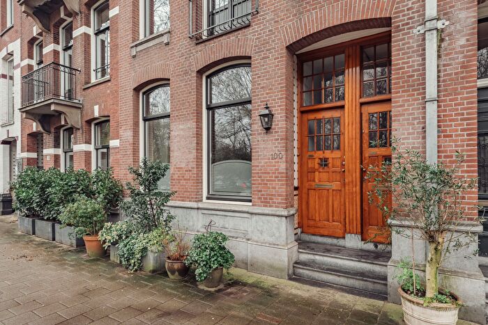 8-kamerappartement te koop in Amsterdam – Sarphatipark, Van der Helstpleinbuurt