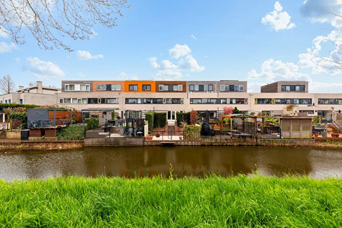 5-kamerhuis te koop in Amazone en omgeving, Dordrecht
