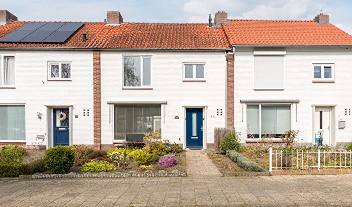 4-kamerhuis te koop in Geenhoven, Valkenswaard