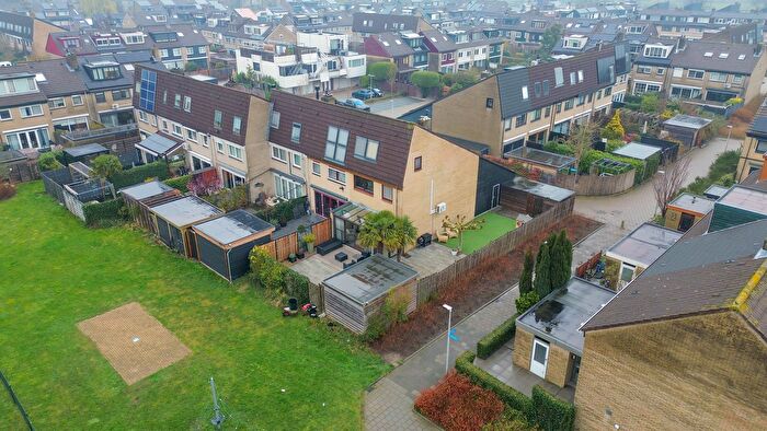 4-kamerhuis te koop in Dalenbuurt, Capelle aan den IJssel
